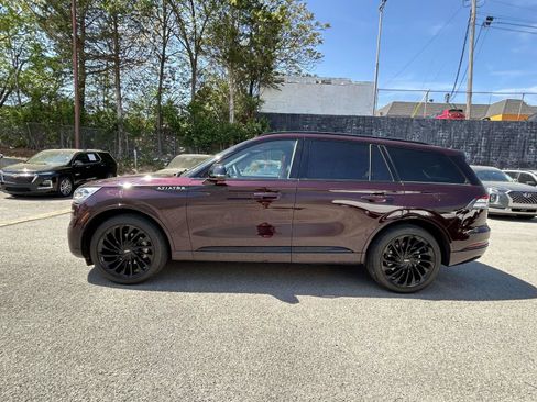 Used 2023 Lincoln Aviator Black Label w/ Jet Package image 6