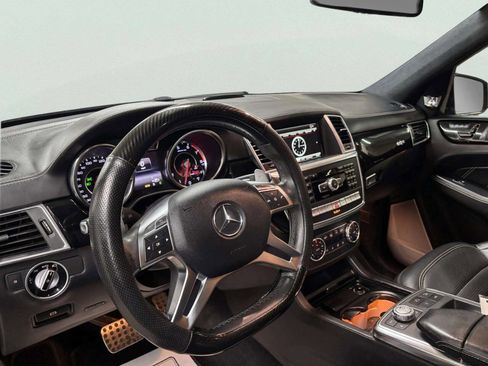 Used 2014 Mercedes-Benz ML 63 AMG 4MATIC image 13