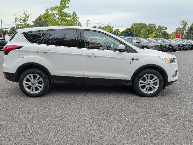 Used 2019 Ford Escape SE AWD/4WD image 2