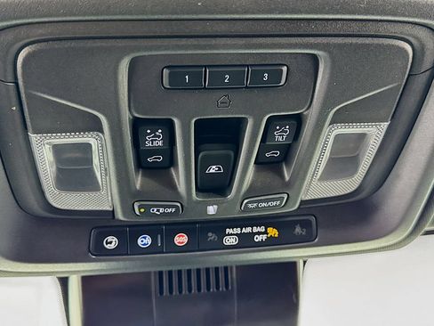Used 2024 GMC Sierra 3500 AT4 w/ Technology Package AWD/4WD image 16