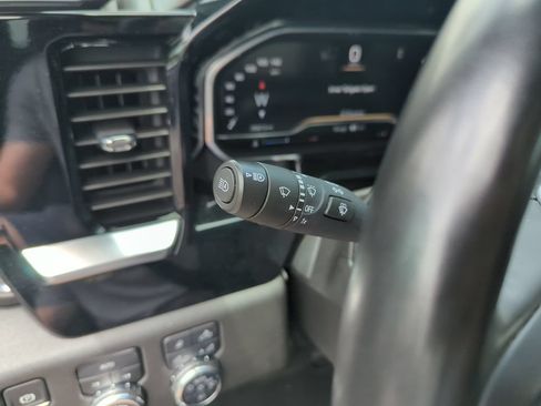 Used 2024 GMC Sierra 1500 SLT AWD/4WD image 20