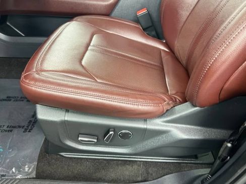 Used 2023 Ford Expedition Limited AWD/4WD image 15