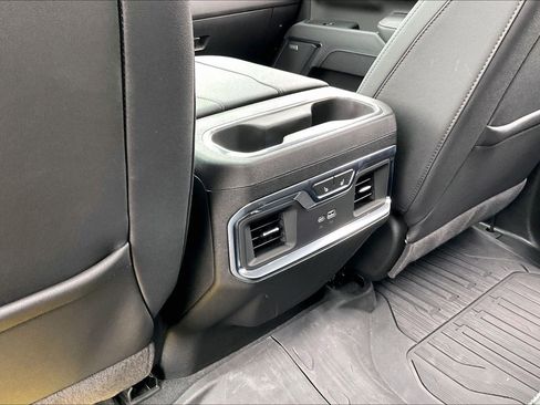 Used 2025 GMC Sierra 3500 SLT w/ SLT Premium Package AWD/4WD image 31