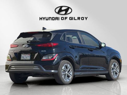 Used 2023 Hyundai Kona SEL w/ Cargo Package FWD image 5