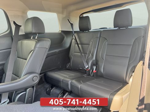 Used 2021 GMC Acadia SLT FWD image 21