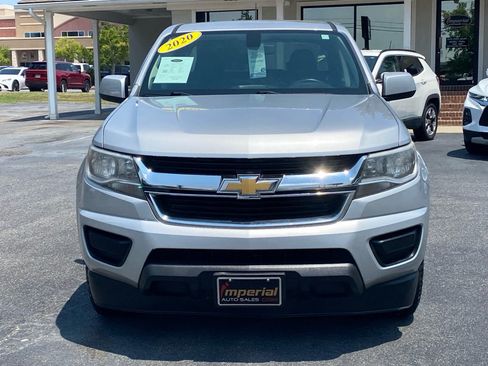 Used 2020 Chevrolet Colorado LT RWD image 2