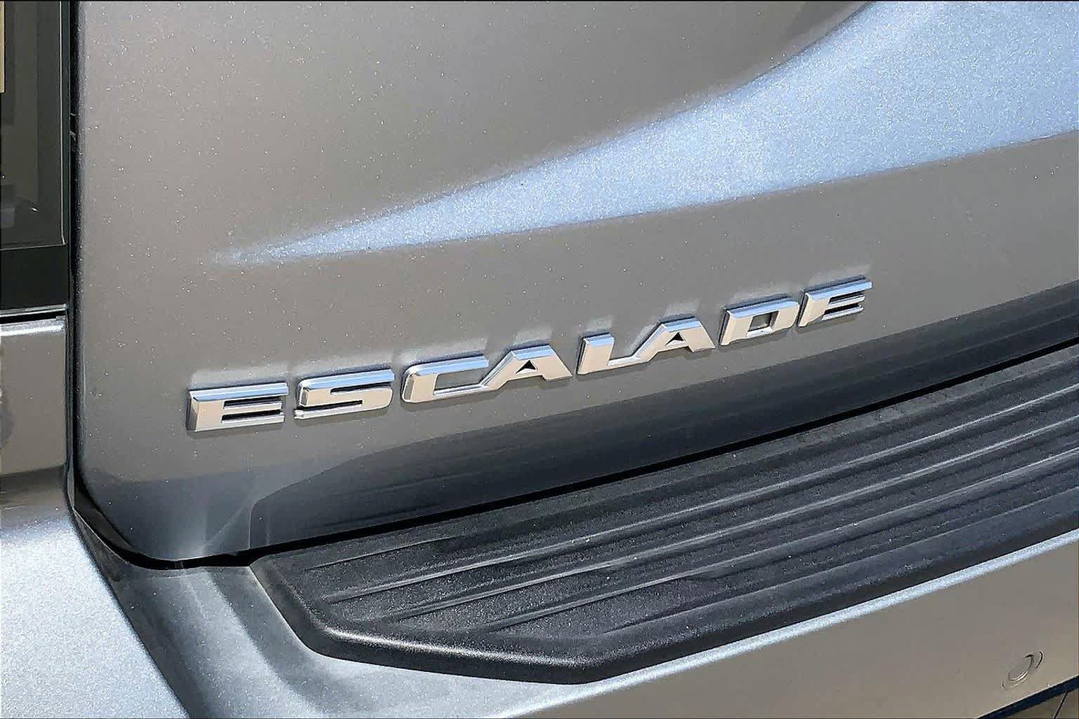 Used 2025 Cadillac Escalade Premium Luxury Platinum w/ LPO, Floor Liner Package AWD/4WD image 9