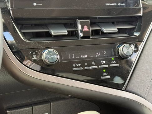 Used 2024 Toyota Camry XLE FWD image 26