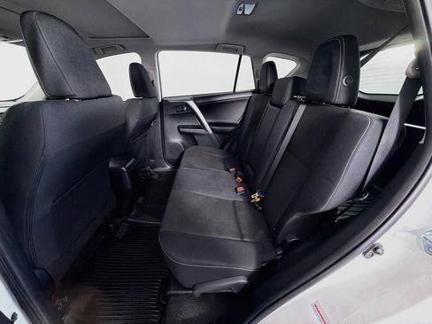 Used 2017 Toyota RAV4 XLE AWD/4WD image 39