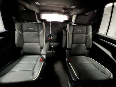 New 2026 Cadillac Escalade ESV Luxury image 19