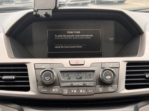 Used 2015 Honda Odyssey EX-L image 23