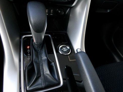 New 2026 Mitsubishi Eclipse Cross ES image 19