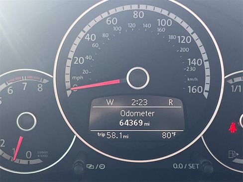 Used 2013 Volkswagen Beetle 2.0T image 30