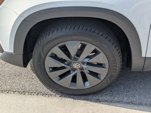 Used 2023 Volkswagen Taos S FWD image 14