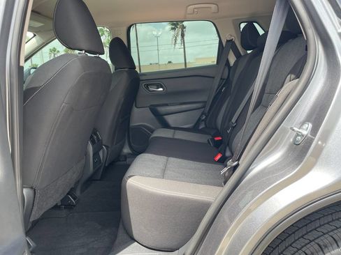 Certified 2025 Nissan Rogue SV FWD image 24