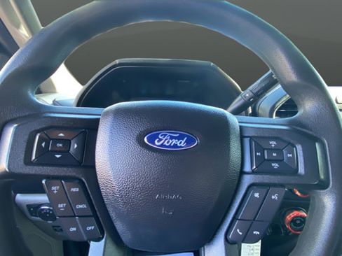 Used 2019 Ford F150 XL w/ Equipment Group 101A Mid AWD/4WD image 15