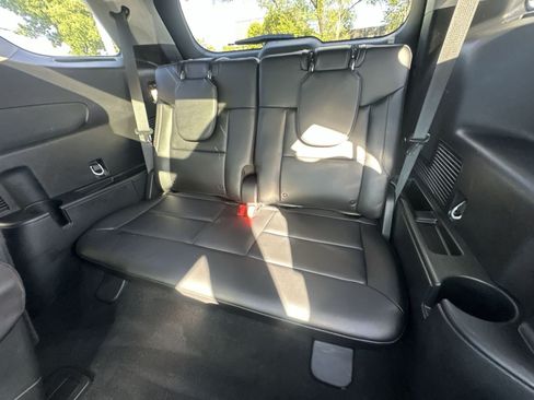 Used 2023 Ford Explorer Limited w/ Limited Technology Package AWD/4WD image 34