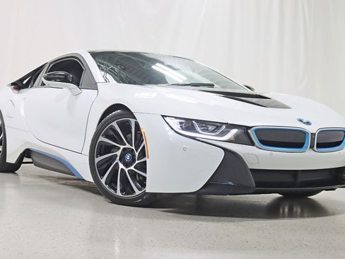 Used 2016 BMW i8 image 7