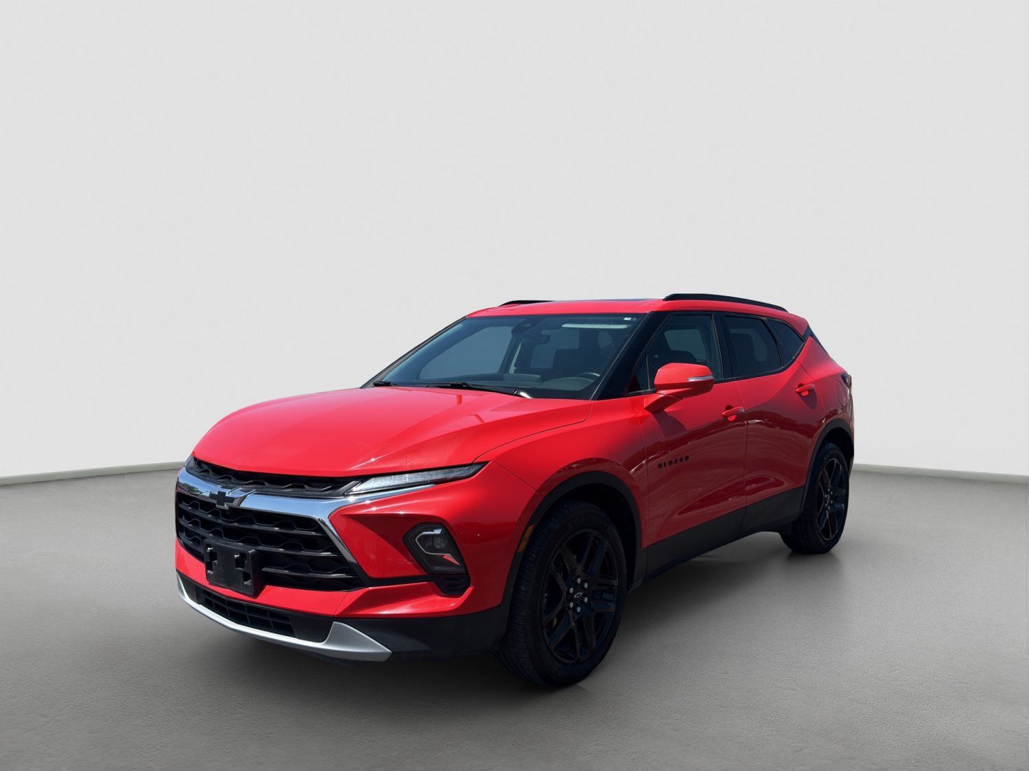 Used 2025 Chevrolet Blazer LT w/ Sound & Technology Package FWD image 1