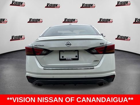 Used 2022 Nissan Altima 2.5 SR AWD/4WD image 7