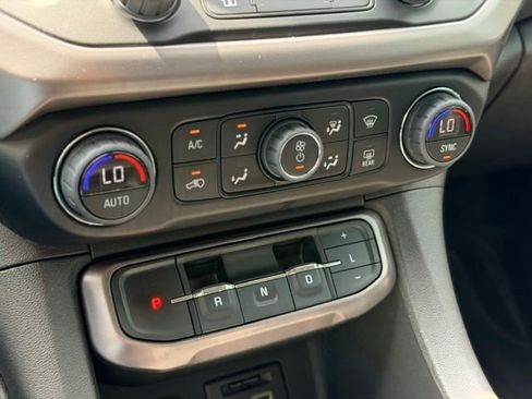 Used 2022 GMC Acadia AT4 w/ Technology Package AWD/4WD image 14