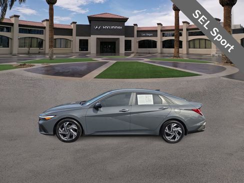Certified 2025 Hyundai Elantra Sport FWD image 5