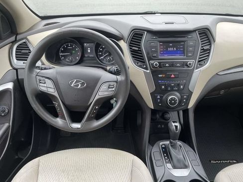 Used 2017 Hyundai Santa Fe Sport FWD image 13