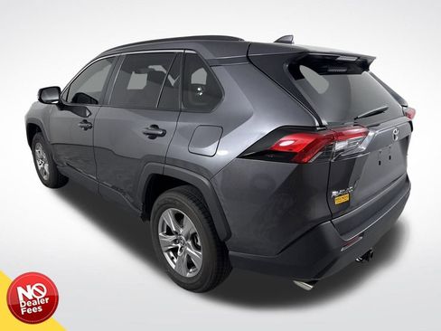 Used 2022 Toyota RAV4 XLE w/ Convenience Package image 6