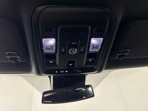 Used 2024 GMC Yukon AT4 w/ Technology Package AWD/4WD image 25