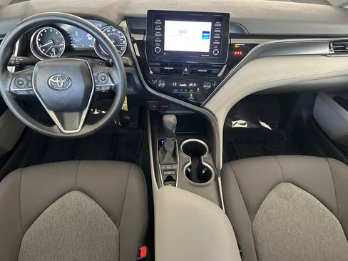 Used 2022 Toyota Camry LE AWD/4WD image 13