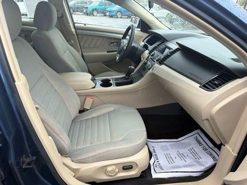 Used 2018 Ford Taurus SE FWD image 18