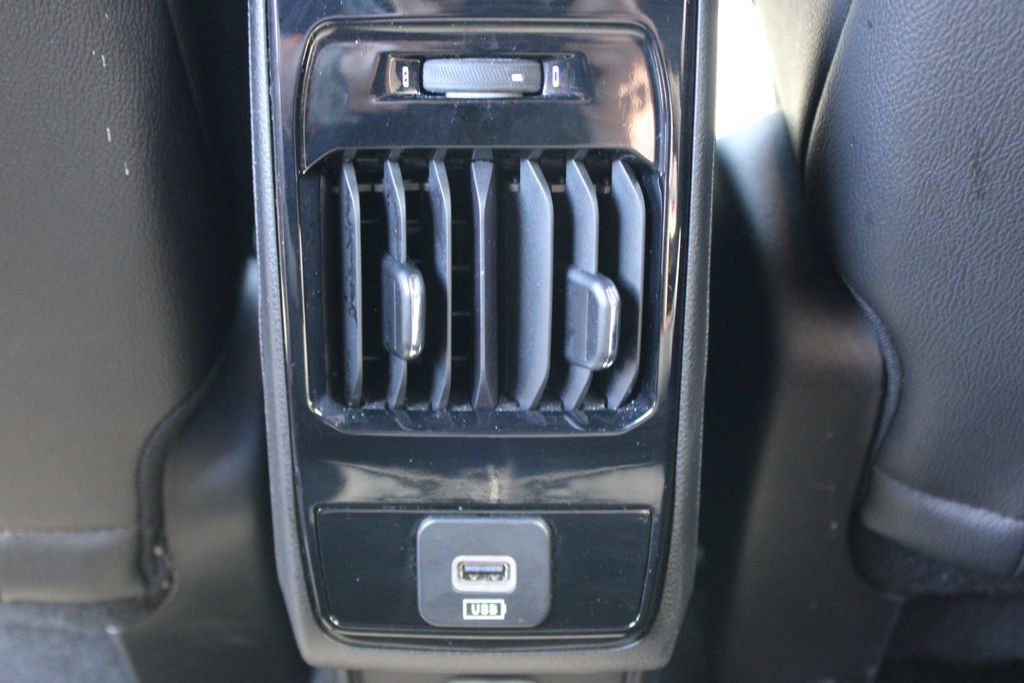 Used 2025 Jeep Compass Trailhawk AWD/4WD image 26