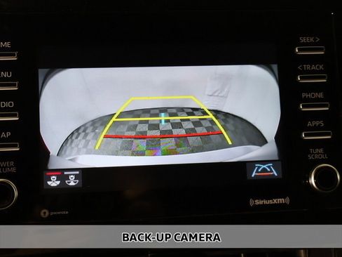 Used 2023 Toyota Camry SE w/ Convenience Package FWD image 4