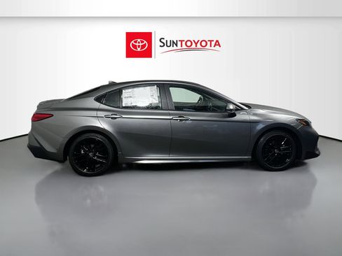 New 2026 Toyota Camry SE image 2