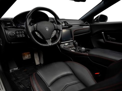 Used 2019 Maserati GranTurismo Sport RWD image 31