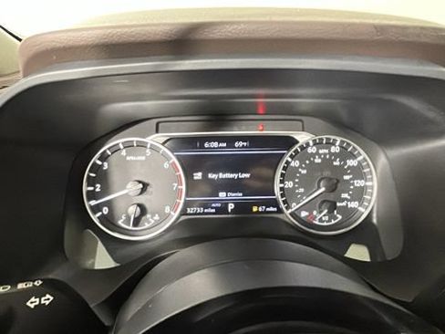 Used 2023 Nissan Rogue SV AWD/4WD image 18