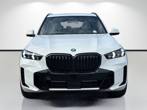 New 2026 BMW X5 xDrive50e w/ Executive Package AWD/4WD image 8