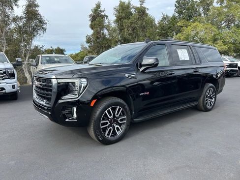 Used 2021 GMC Yukon XL AT4 image 3