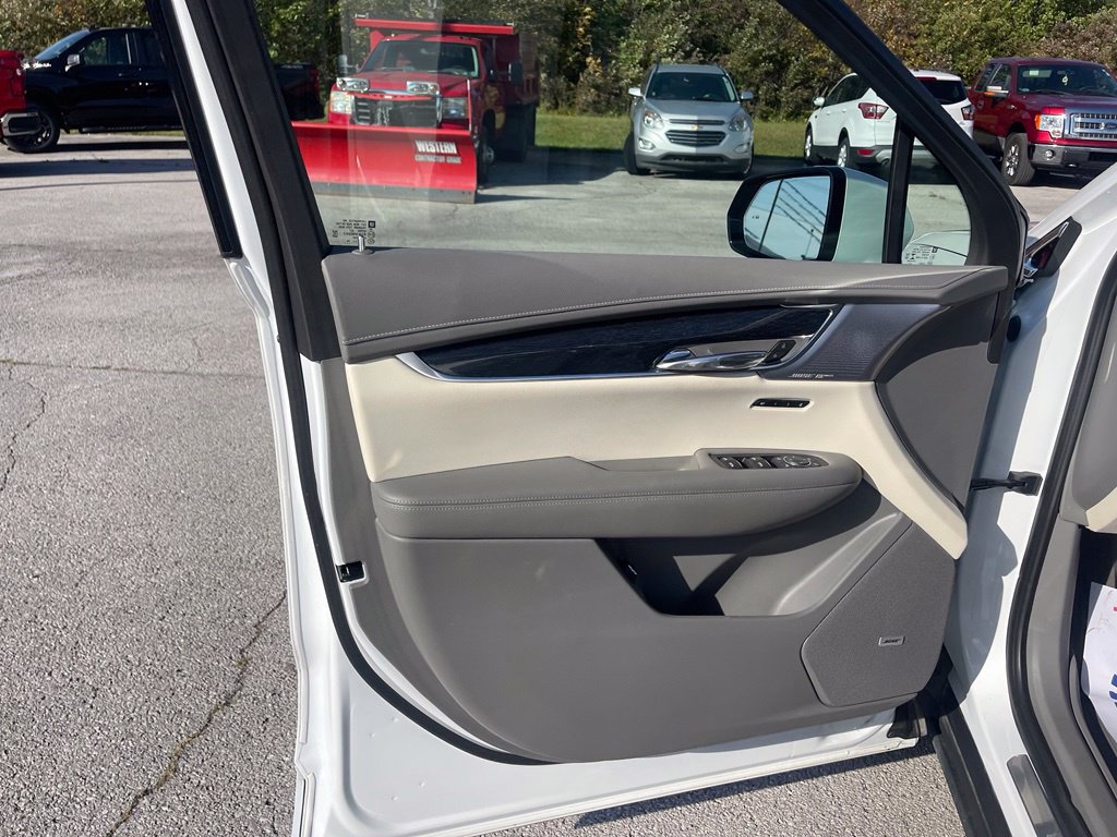 Used 2023 Cadillac XT6 Premium Luxury w/ LPO, Floor Liner Package AWD/4WD image 14