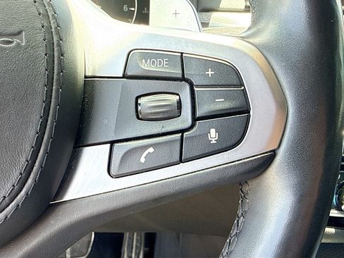 Used 2019 BMW M550i xDrive AWD/4WD image 39