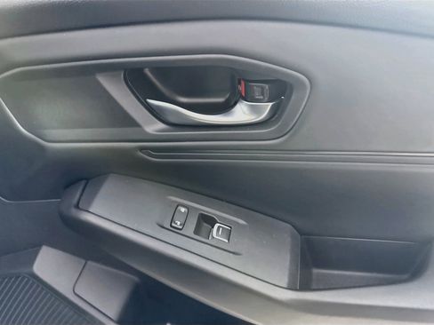 Used 2023 Honda Accord EX image 31