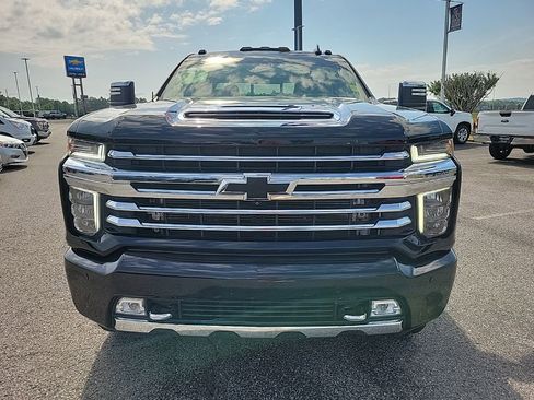 Used 2021 Chevrolet Silverado 2500 High Country w/ Z71 Off-Road Package AWD/4WD image 2