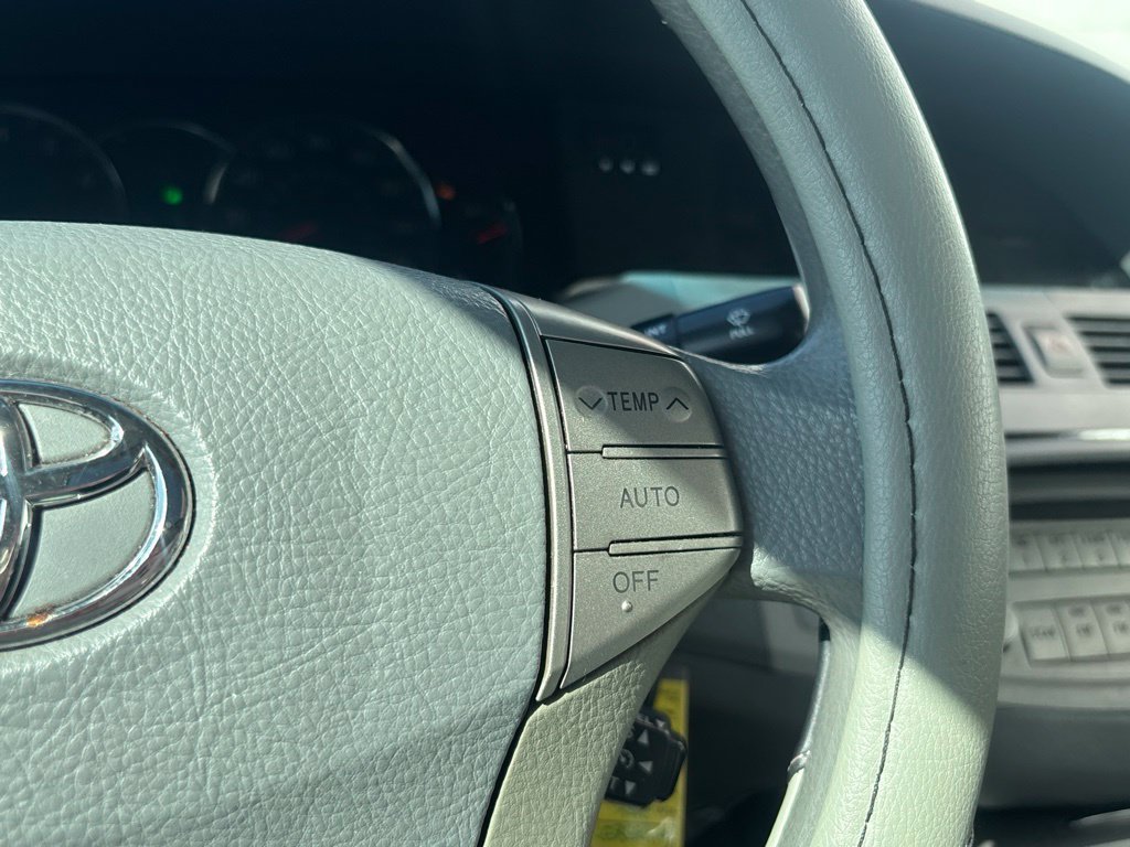 Used 2006 Toyota Avalon XL FWD image 21