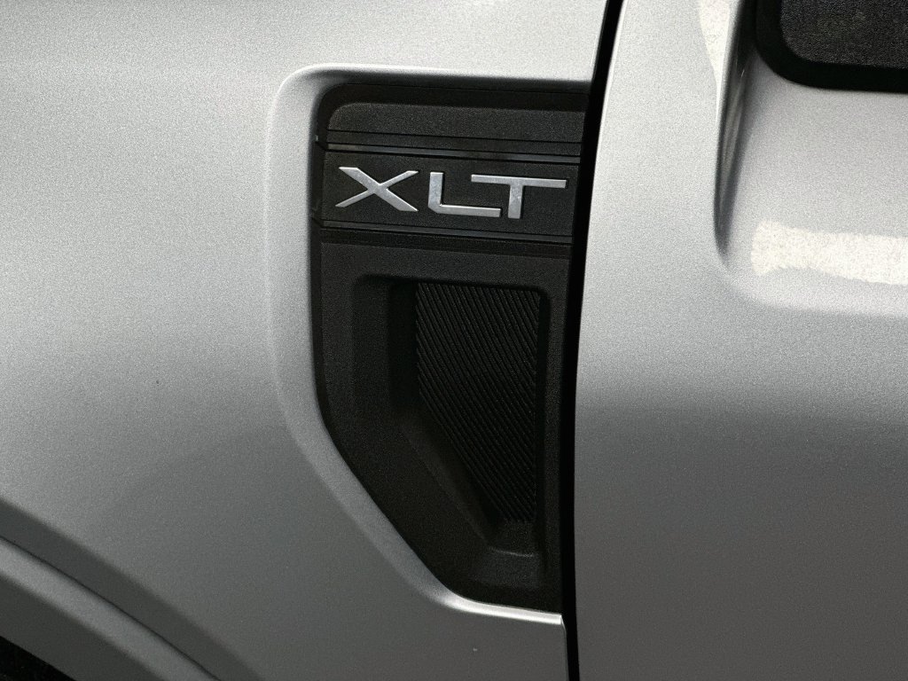 Used 2023 Ford Maverick XLT w/ XLT Luxury Package FWD image 26