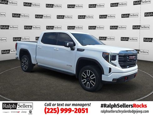 Used 2024 GMC Sierra 1500 AT4 w/ AT4 Preferred Package AWD/4WD image 1
