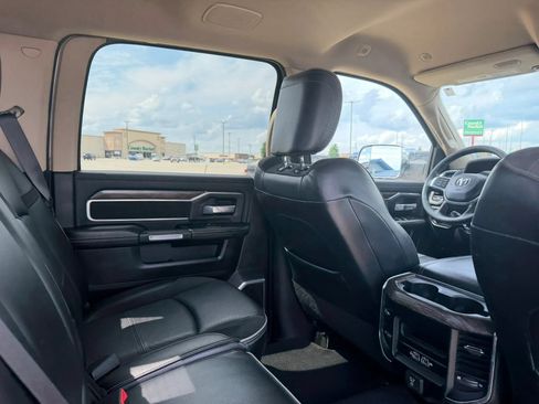 Used 2019 RAM 2500 Laramie w/ Cold Weather Group AWD/4WD image 77