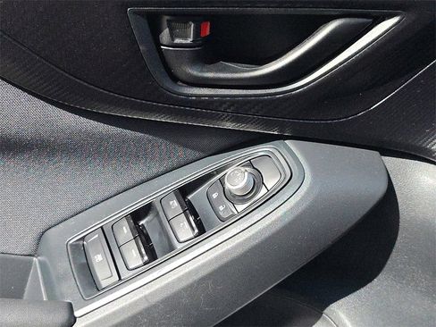 Used 2020 Subaru Crosstrek 2.0i Premium image 23