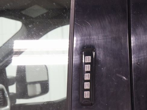 Used 2023 Ford F250 XLT image 34