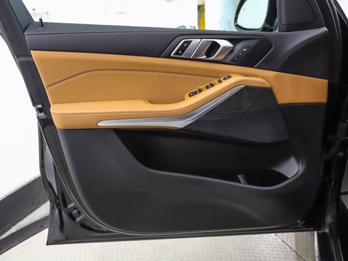 Certified 2022 BMW X5 xDrive40i w/ Premium Package image 9