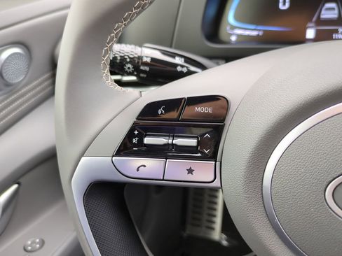 Certified 2025 Hyundai Elantra Sport FWD image 17